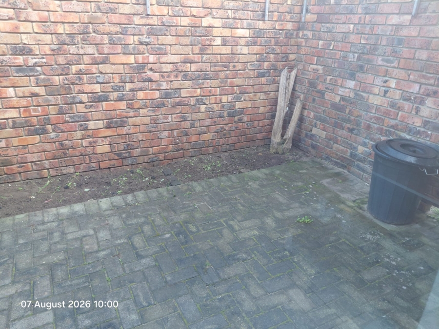 1 Bedroom Property for Sale in Walmer Eastern Cape